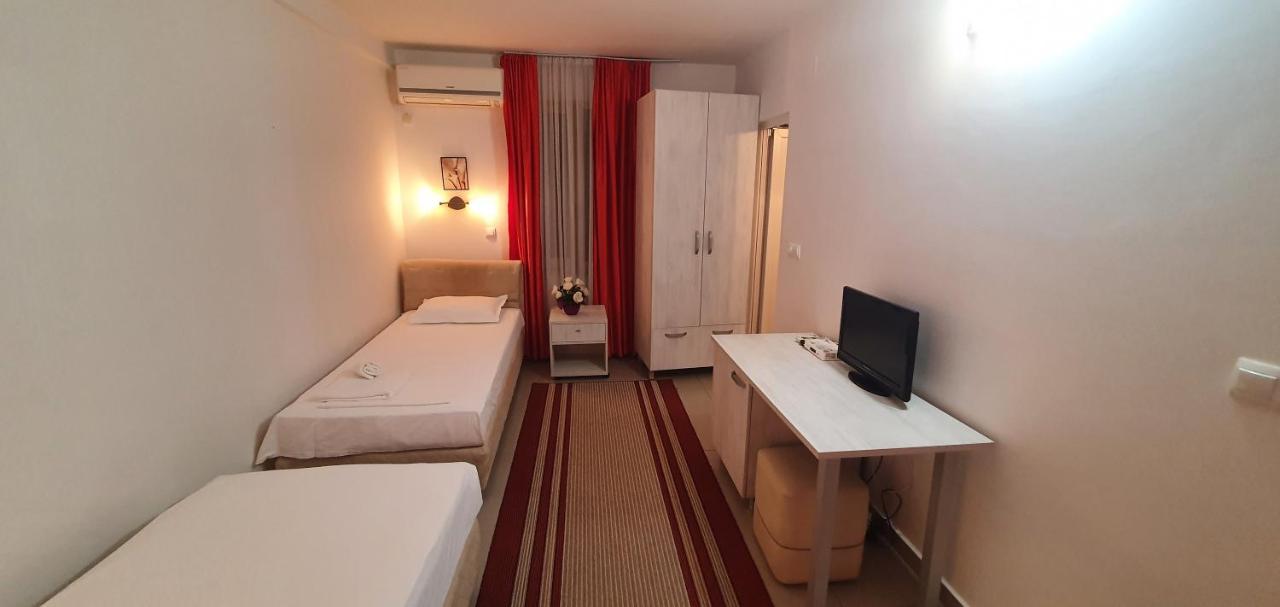 Hotel Evro Set Skopie Exterior foto